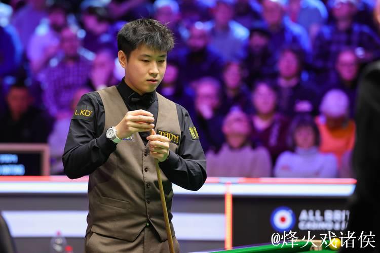 斯诺克英锦赛：赵心童6-1完胜龙泽煌 顺利挺进16强